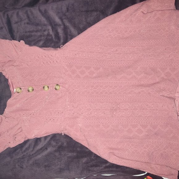 Dresses - Picture 4 of 12